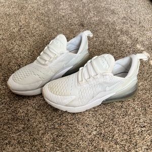 White Nike Air Max 270 (size 5.5Y/womens 7)